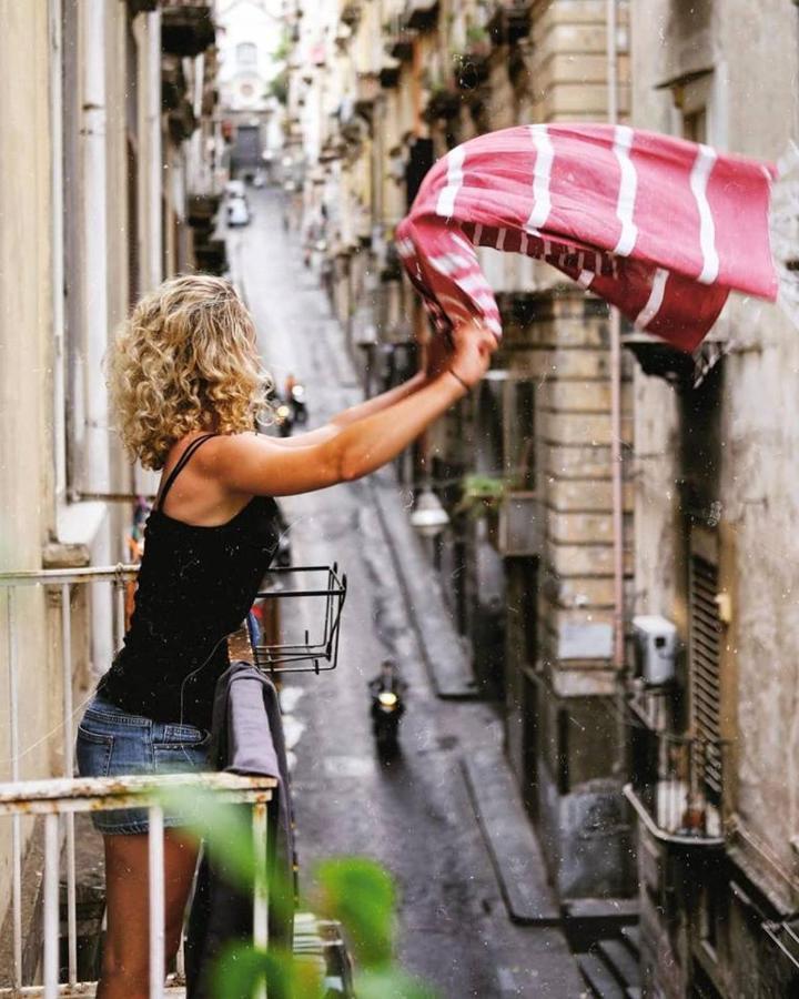 In The Heart Of Napoli Apartment Exterior photo