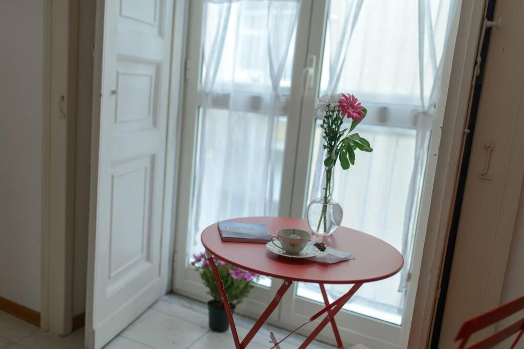 In The Heart Of Napoli Apartment Exterior photo