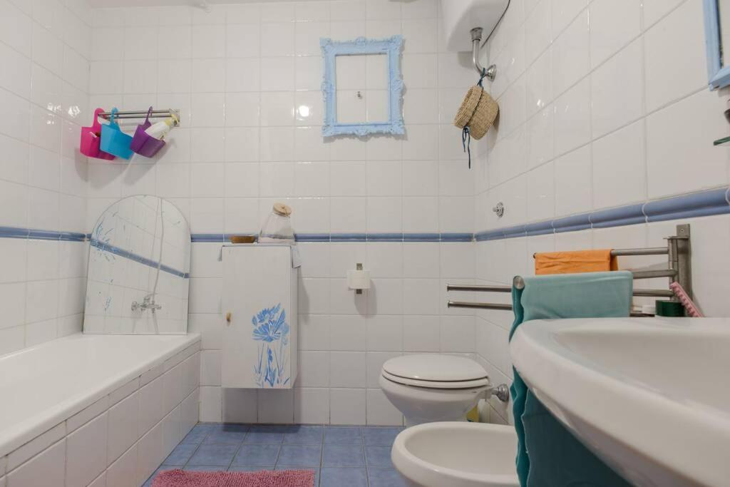 In The Heart Of Napoli Apartment Exterior photo